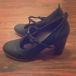 Frye Adrienne T Strap Leather Pumps